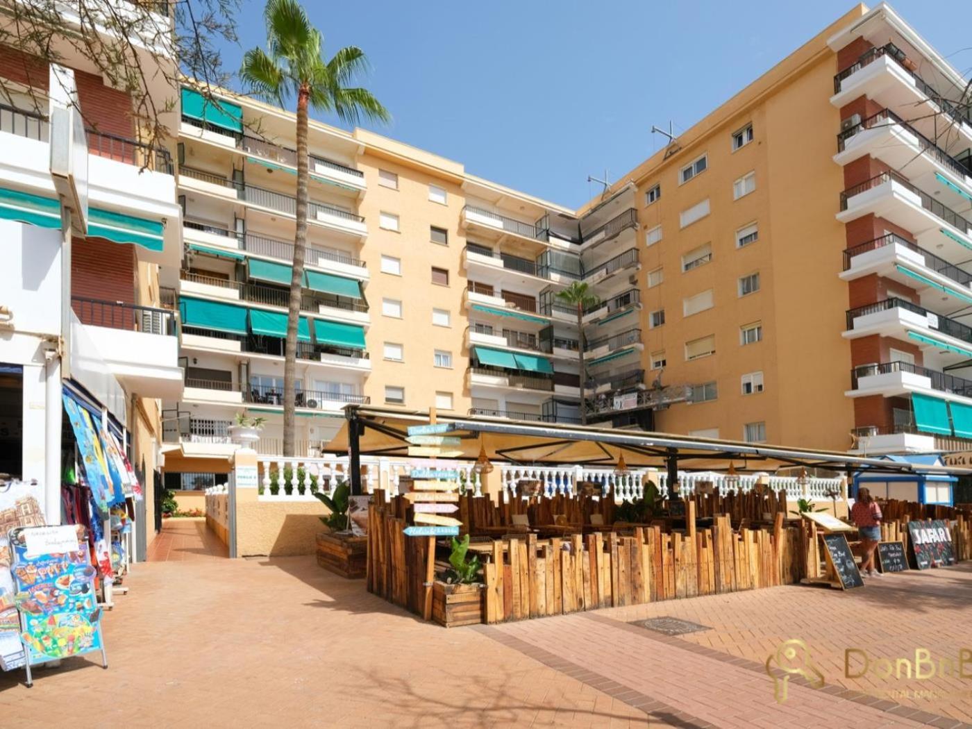 Apartamento Piso con piscina frente a la playa en Fuengirola Habitación foto