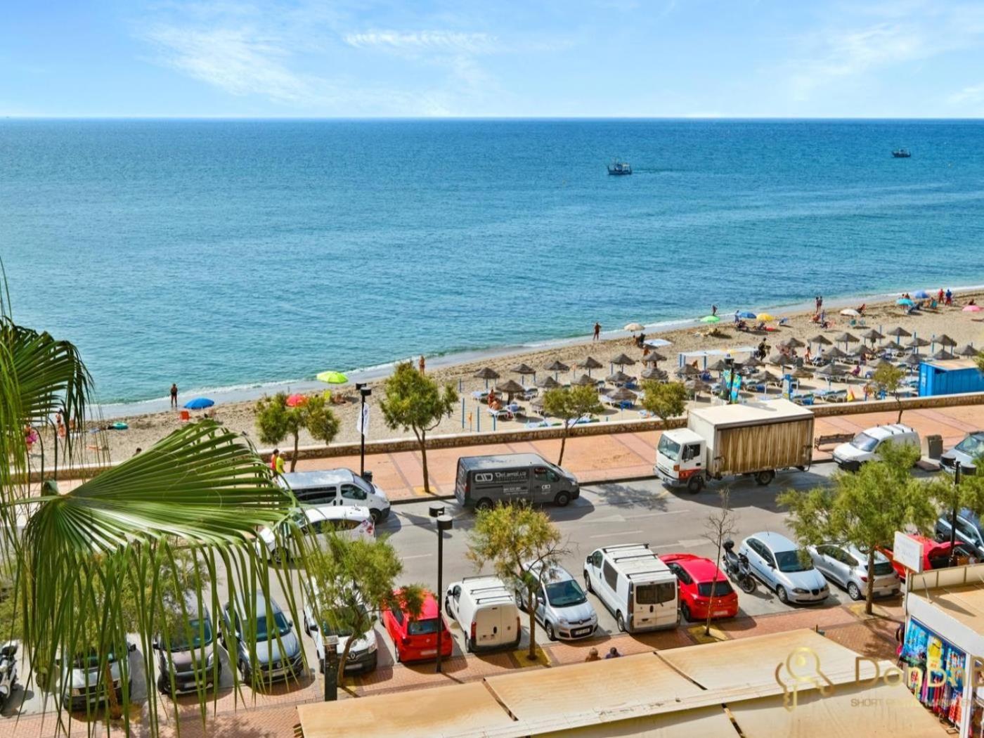 Apartamento Piso con piscina frente a la playa en Fuengirola Habitación foto