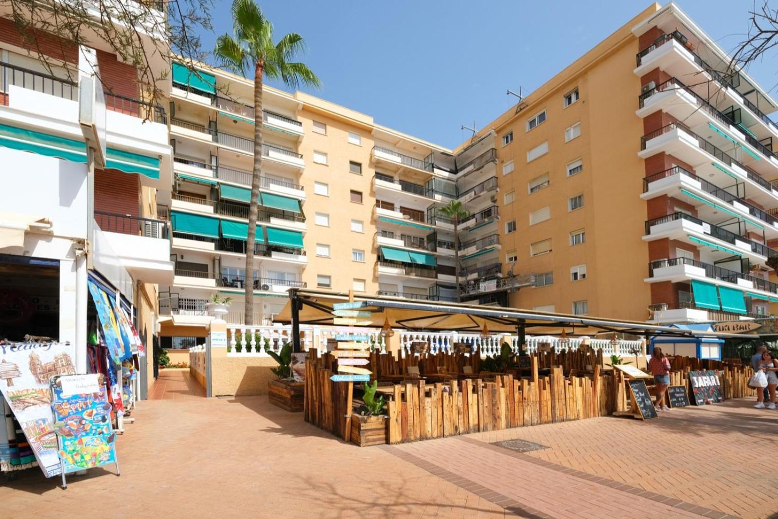 Apartamento Piso con piscina frente a la playa en Fuengirola Exterior foto