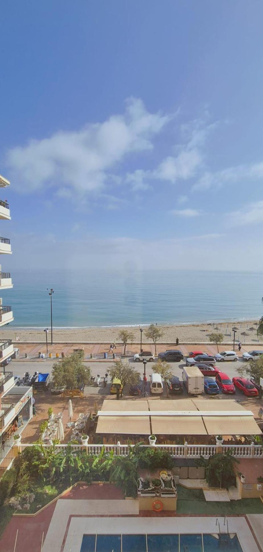 Apartamento Piso con piscina frente a la playa en Fuengirola Exterior foto